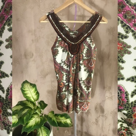 Studio Y Tops - Gorgeous paisley beaded top!
